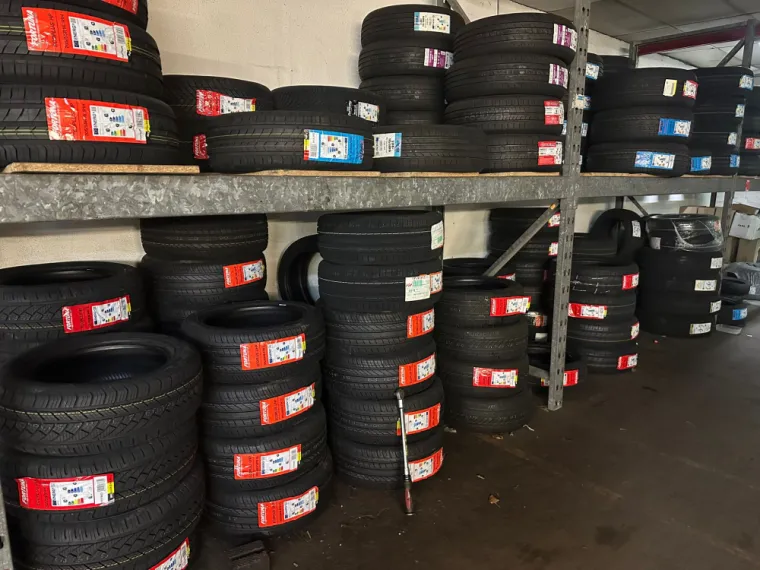 🏁 Eden Pneu : Votre expert pneus à deux pas de Roubaix !, Tourcoing, Eden Autos